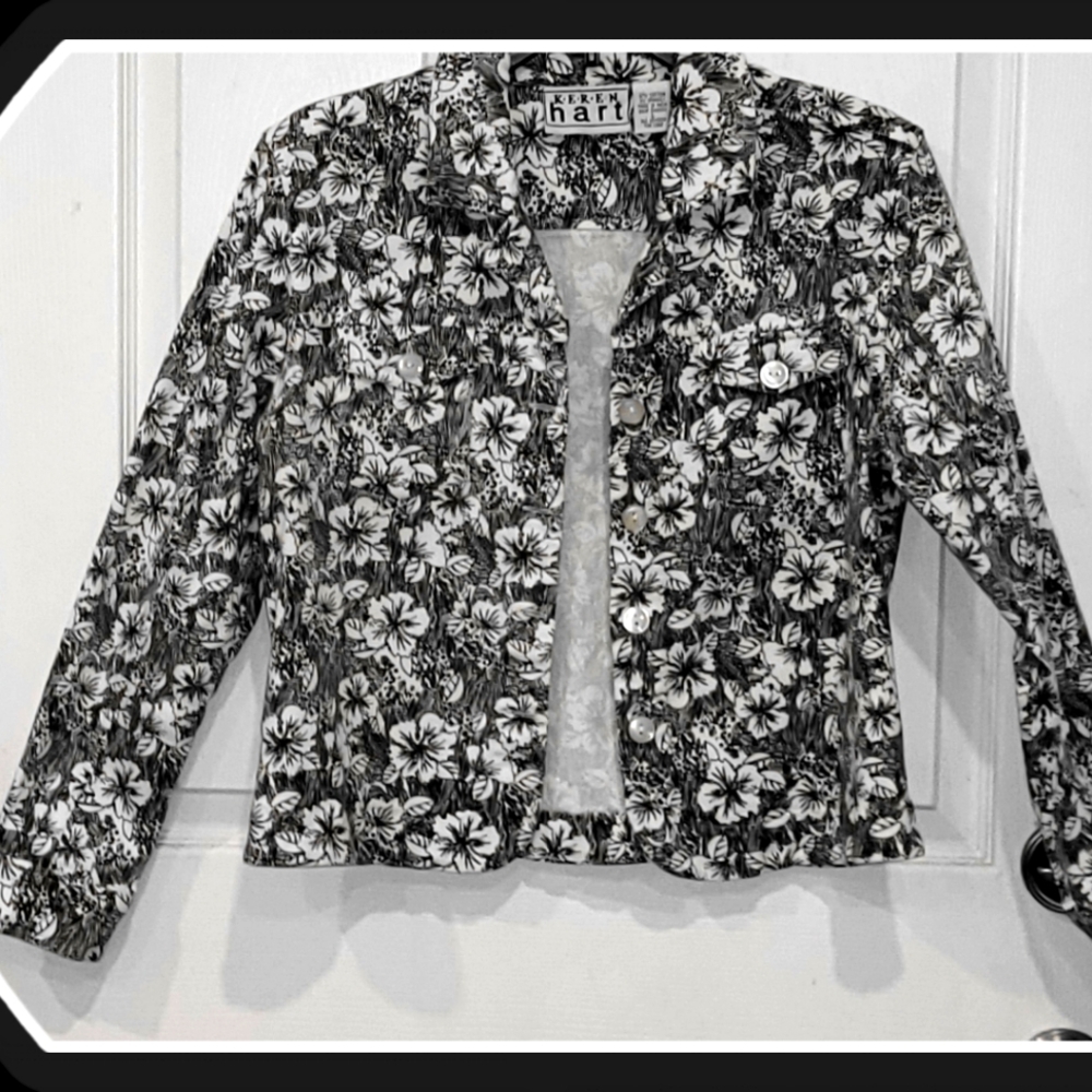 Keren Hart black/white floral blazer large